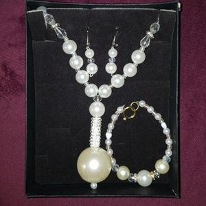 3 piece pearl set